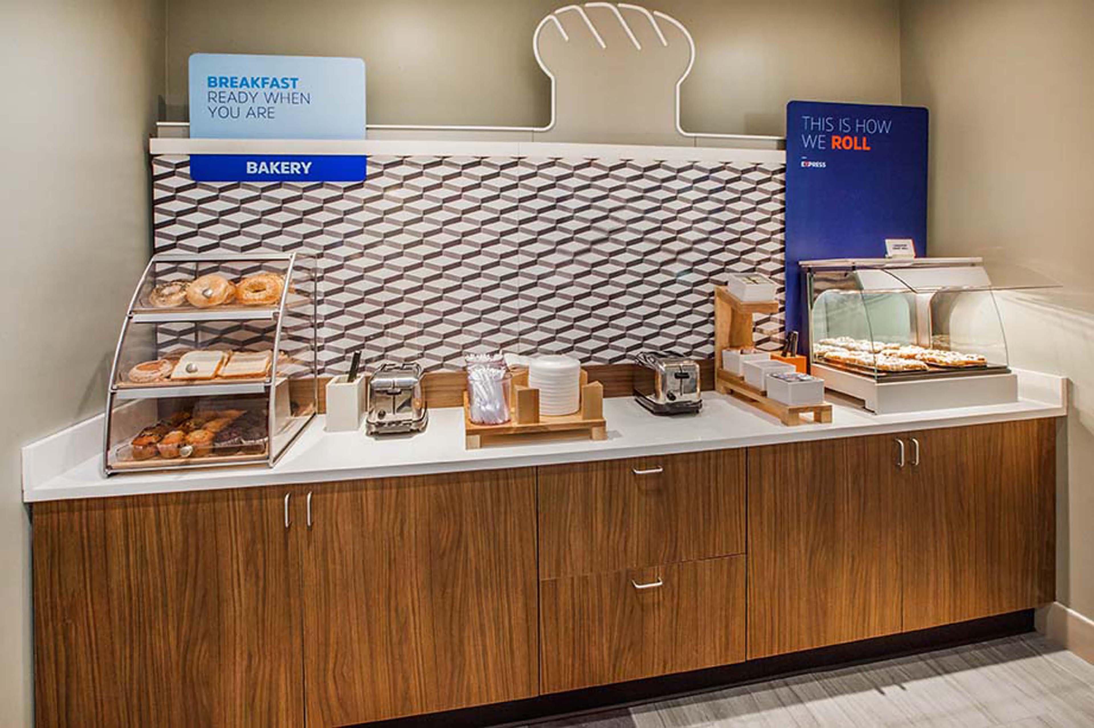 Holiday Inn Express & Suites Warner Robins North West By Ihg מראה חיצוני תמונה